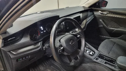 Skoda Octavia photo-8